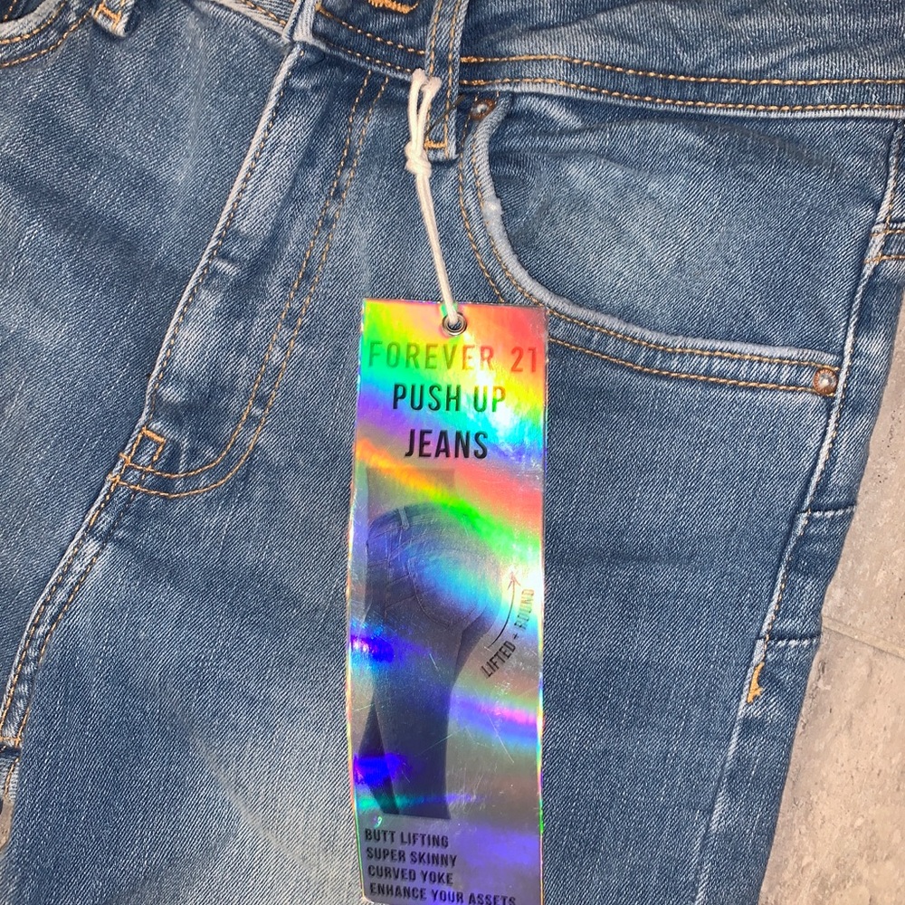 Jeans - Picture 3 of 5